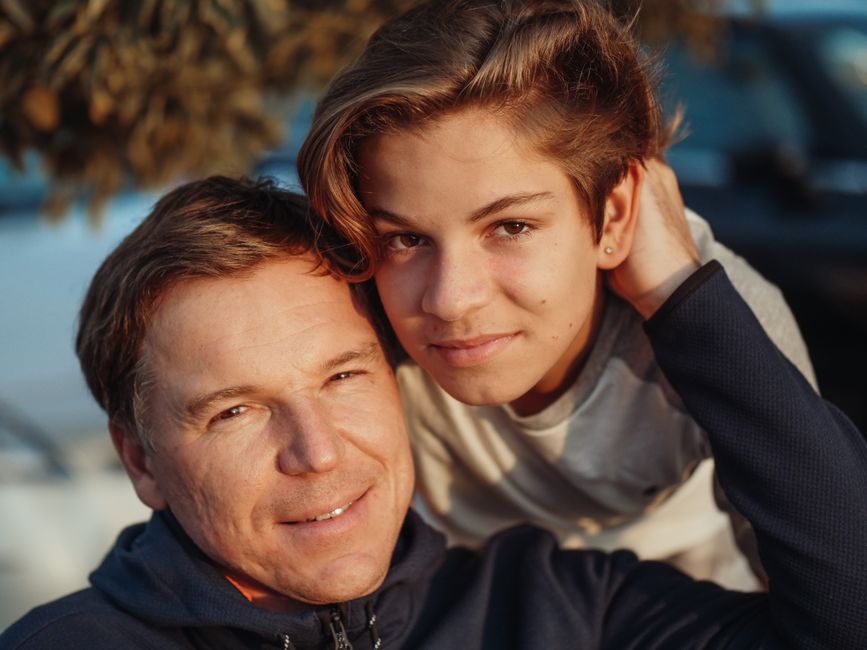 Les parents de Seb Delanney : Un soutien inestimable dans sa carrière d'entrepreneur